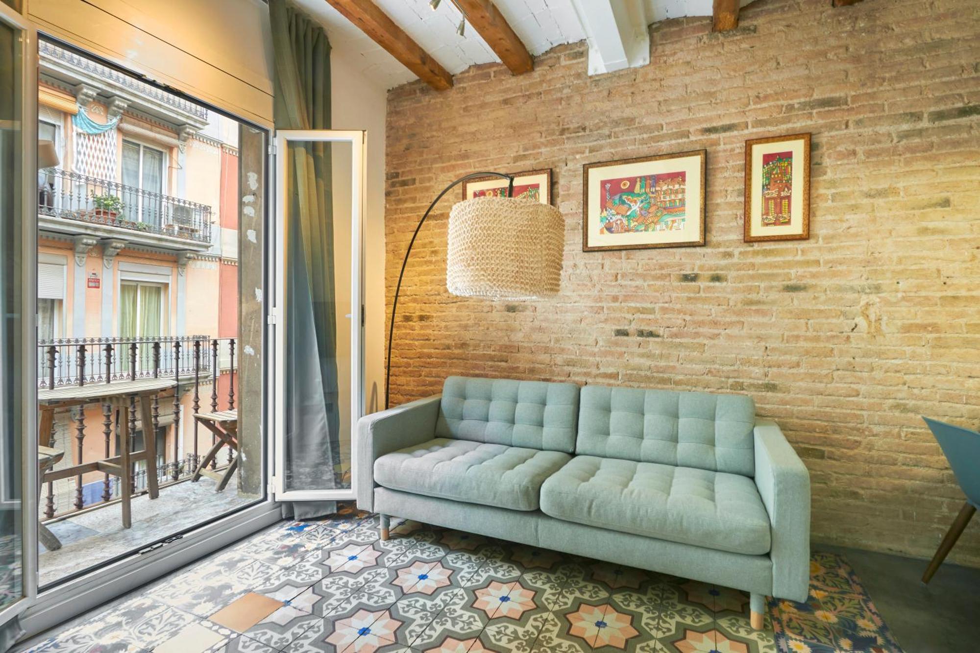 64 Apartment In A Typical Barcelona'S Old Building 외부 사진