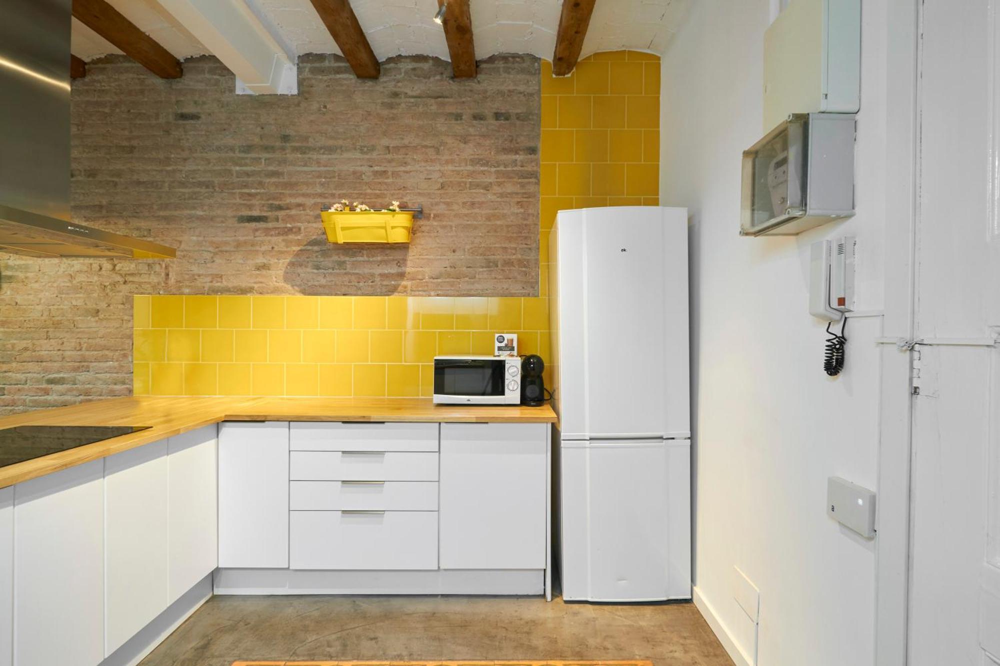 64 Apartment In A Typical Barcelona'S Old Building 외부 사진